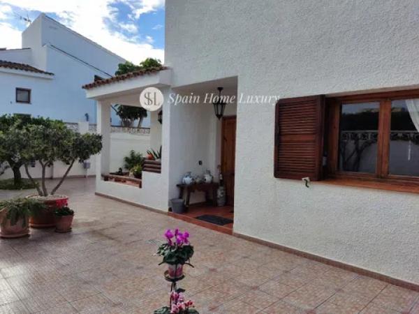 Casa independiente en avenida Doctor Severo Ochoa