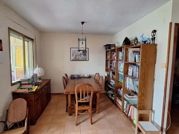 Piso en Barrio Zona Rincón Bajo