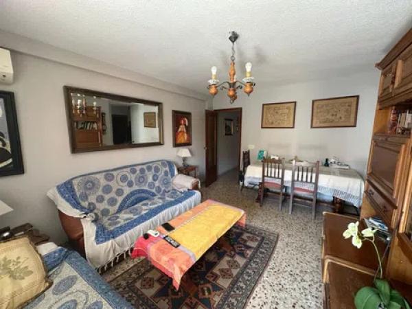 Piso en Pueblo Poniente