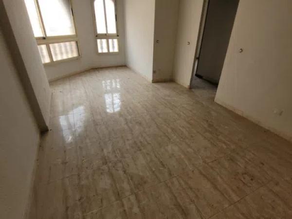 Piso en avenida Callosa D'Ensarrià