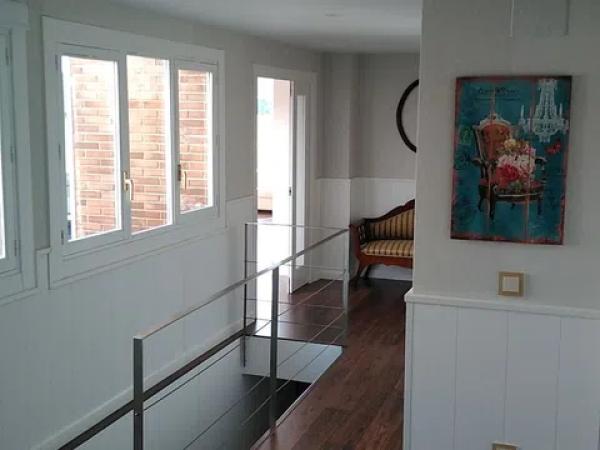 Casa independiente en calle Sorolla