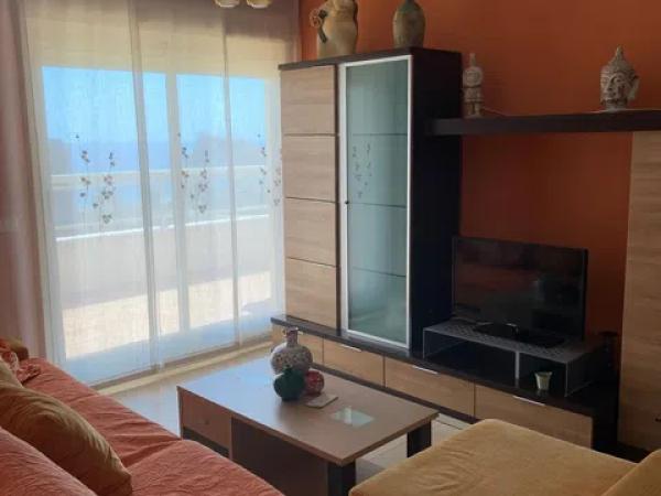 Piso en calle Presidente Adolfo Suárez, 2