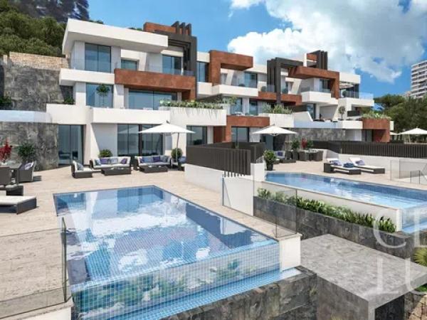 Casa independiente en calle la Cala