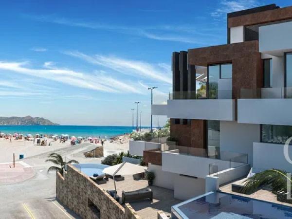 Casa independiente en calle la Cala