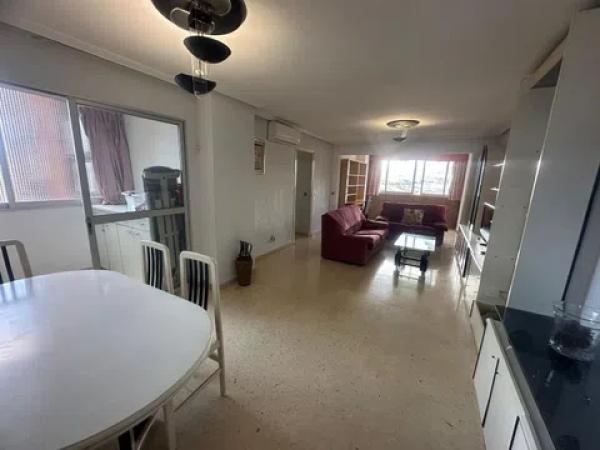 Piso en calle de Dénia