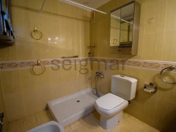 Piso en avenida Mare de Déu del Sofrat