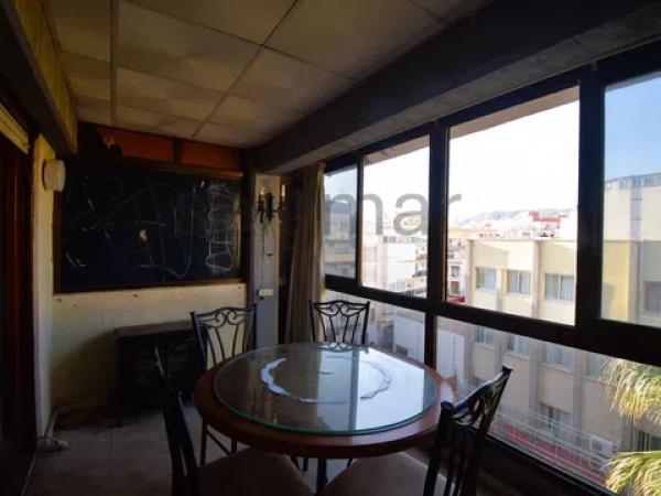 Piso en avenida Mare de Déu del Sofrat