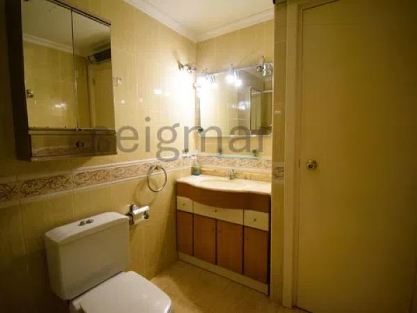 Piso en avenida Mare de Déu del Sofrat