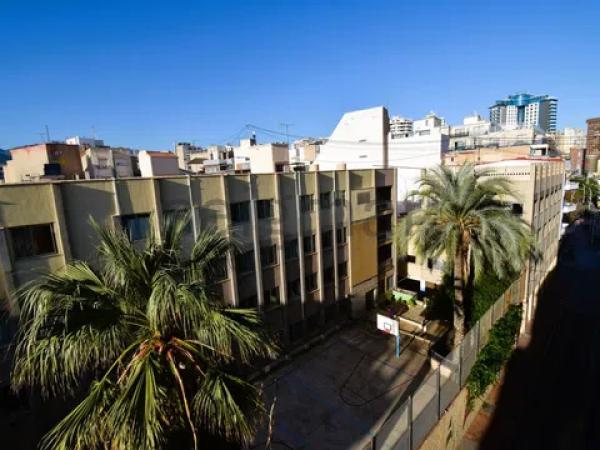 Piso en avenida Mare de Déu del Sofrat