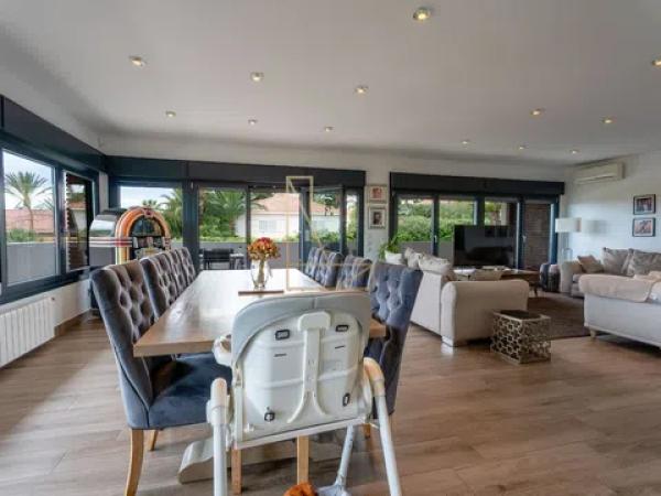 Casa independiente en Urbanizacion Coblanca