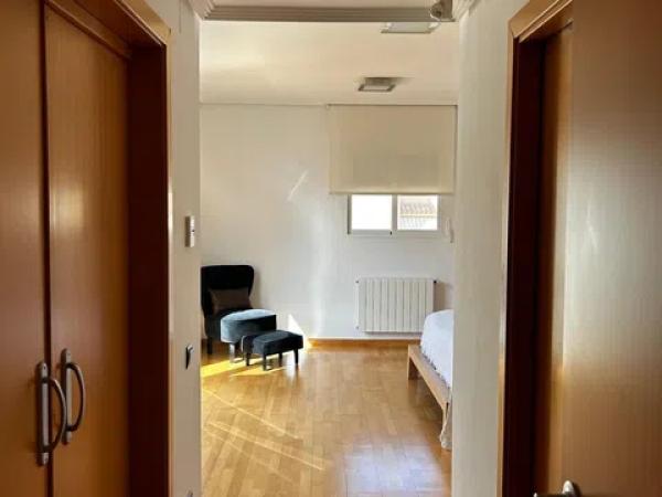 Casa independiente en calle Entrepinos