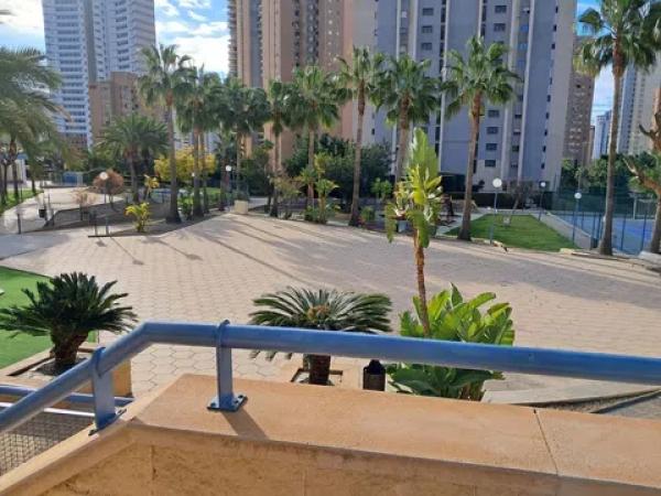 Piso en avenida del Municipi