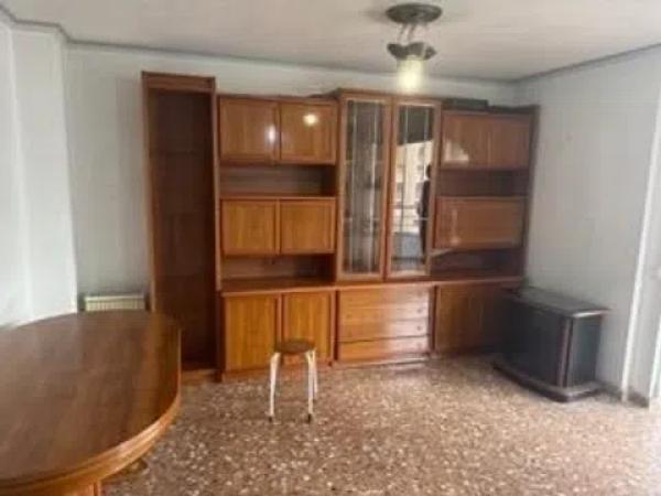 Piso en calle Derramador