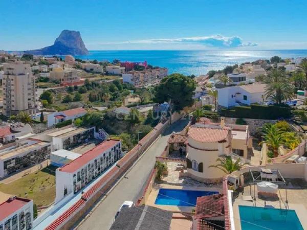 Casa independiente en Urbanització el Tosal