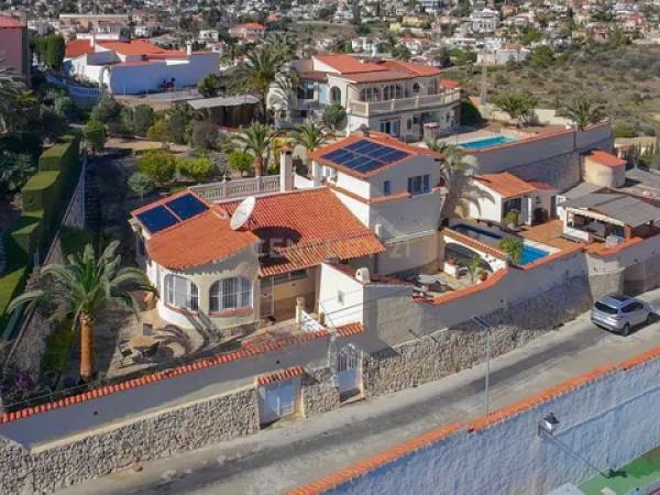 Casa independiente en Urbanització el Tosal