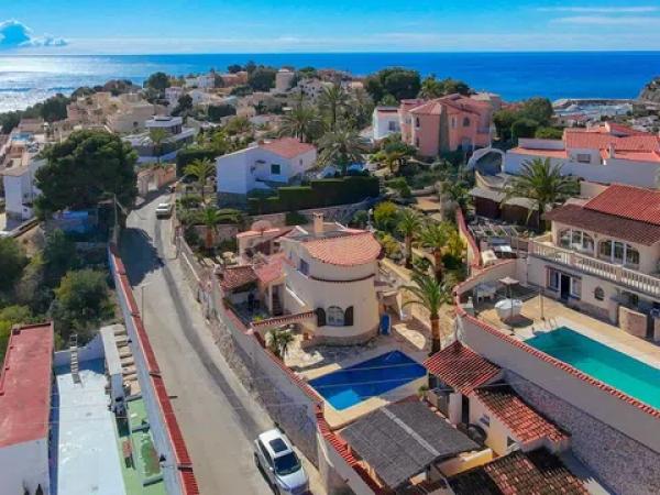 Casa independiente en Urbanització el Tosal