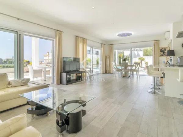 Casa independiente en Urbanización Caleta