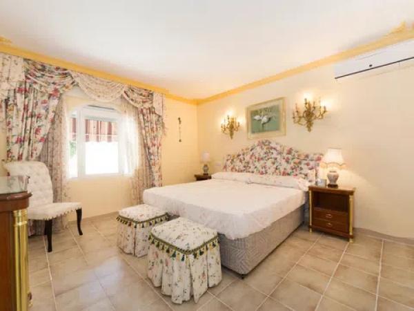 Casa independiente en Urbanización La Vallesa