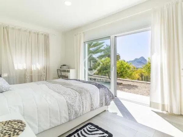 Casa independiente en Urbanización Caleta