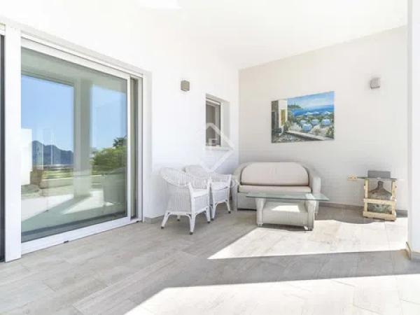 Casa independiente en Urbanización Caleta