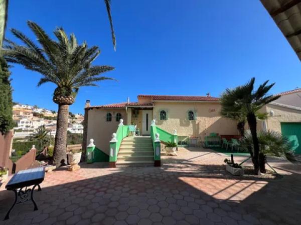 Casa independiente en Urbanización Canuta, 3 c