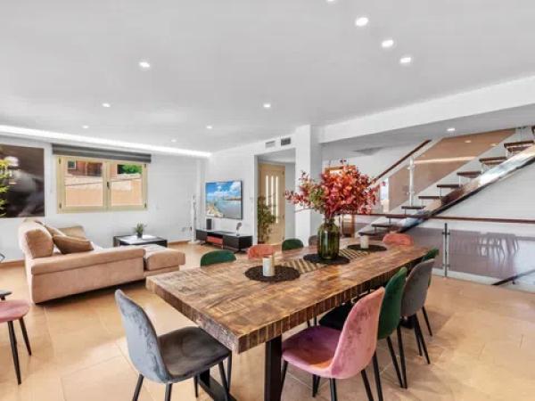 Casa independiente en avenida Urbanización Canuta de Ifach