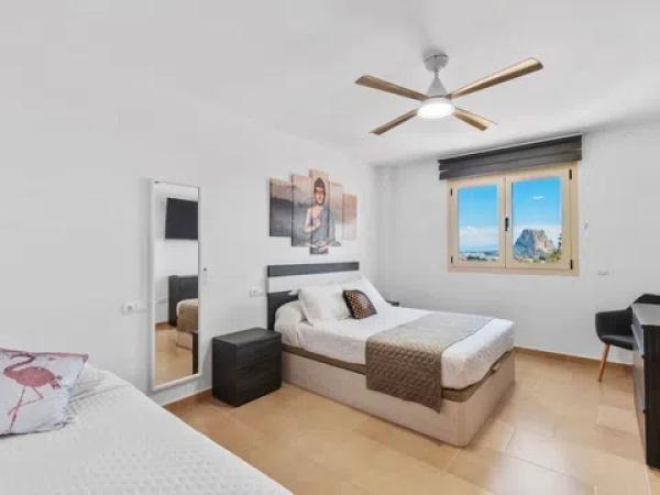 Casa independiente en avenida Urbanización Canuta de Ifach