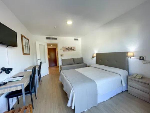 Estudio en Urbanización Caleta s/n