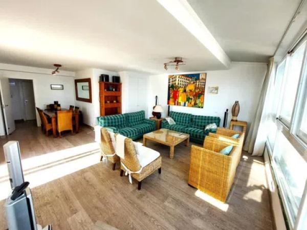 Ático en avenida Rosa de los Vientos