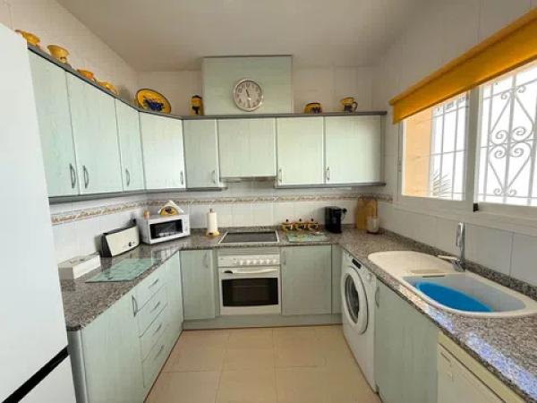 Chalet adosado en Partida Colina del Sol