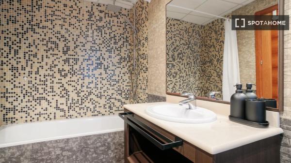 Habitación en piso compartido en Alicante