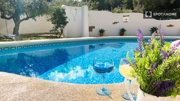 Piso entero de 7 habitaciones en Comunidad Valenciana