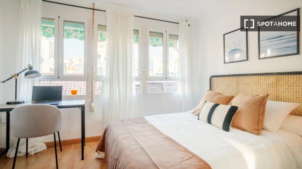 Habitación en piso compartido en Alicante