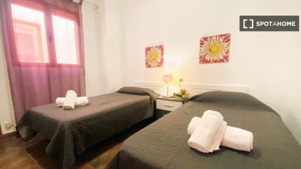 Piso entero de 7 habitaciones en Comunidad Valenciana