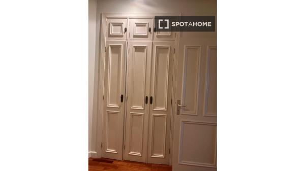 Pokój we wspólnym mieszkaniu w Santa Cruz de Tenerife