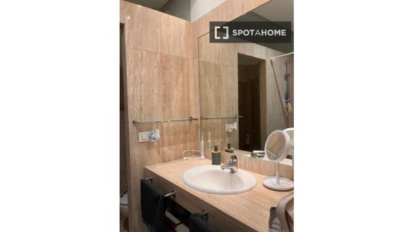 Pokój we wspólnym mieszkaniu w Santa Cruz de Tenerife