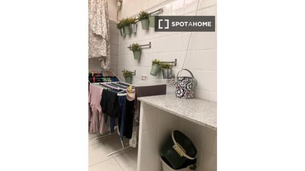 Pokój we wspólnym mieszkaniu w Santa Cruz de Tenerife