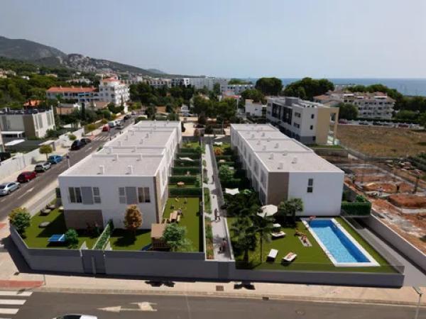 17 unifamiliares en calle dels Murs 8