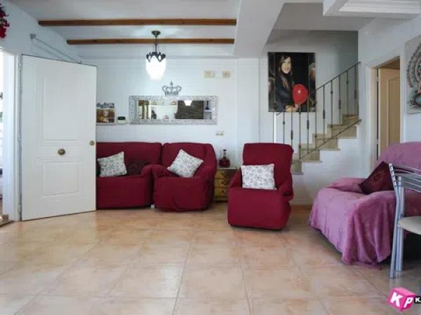 Casa independiente en avenida Zaragoza