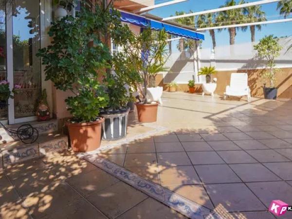 Casa independiente en avenida Zaragoza