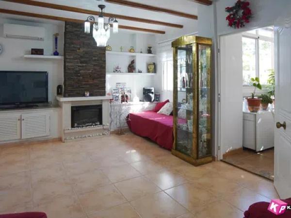 Casa independiente en avenida Zaragoza