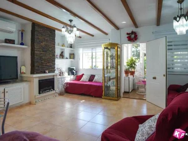 Casa independiente en avenida Zaragoza