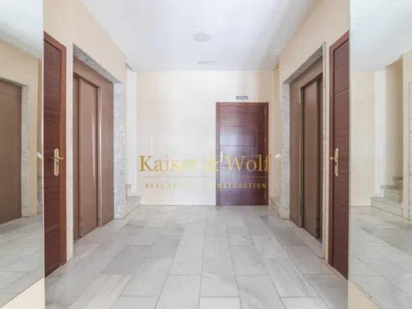 Piso en avenida Jesús Astondoa Santamaría