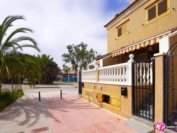 Casa independiente en avenida Salamanca