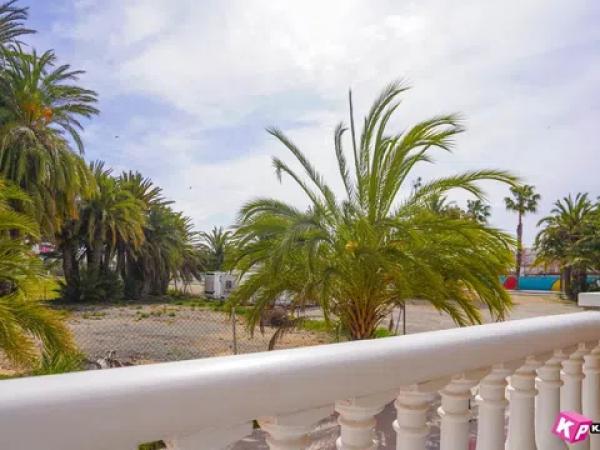 Casa independiente en avenida Salamanca