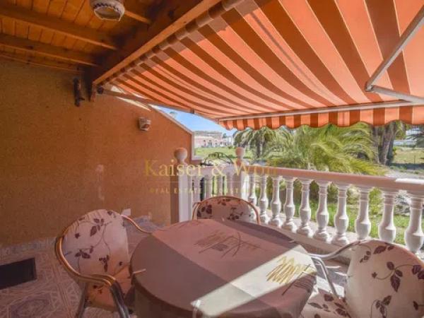 Casa independiente en avenida Salamanca