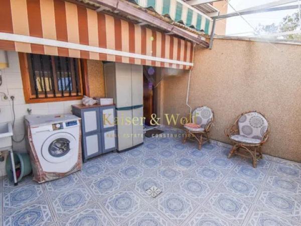 Casa independiente en avenida Salamanca