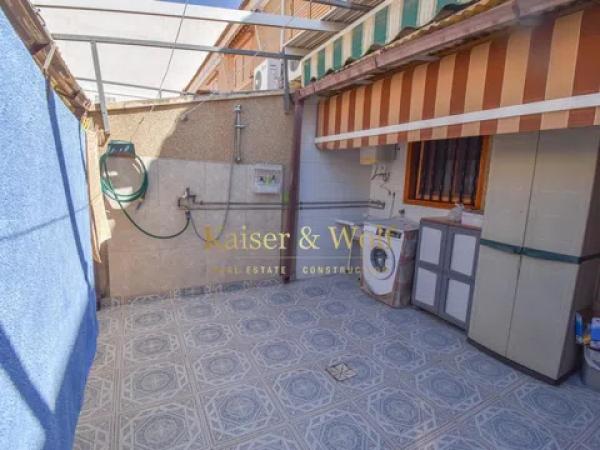 Casa independiente en avenida Salamanca