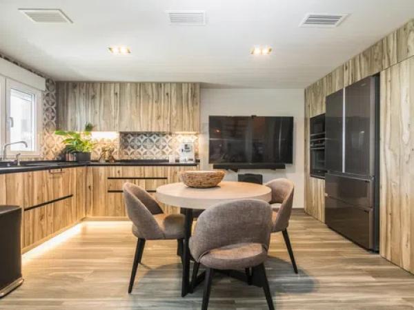 Chalet adosado en calle Juan Sebastián Elcano