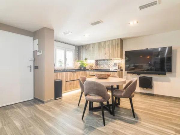 Chalet adosado en calle Juan Sebastián Elcano